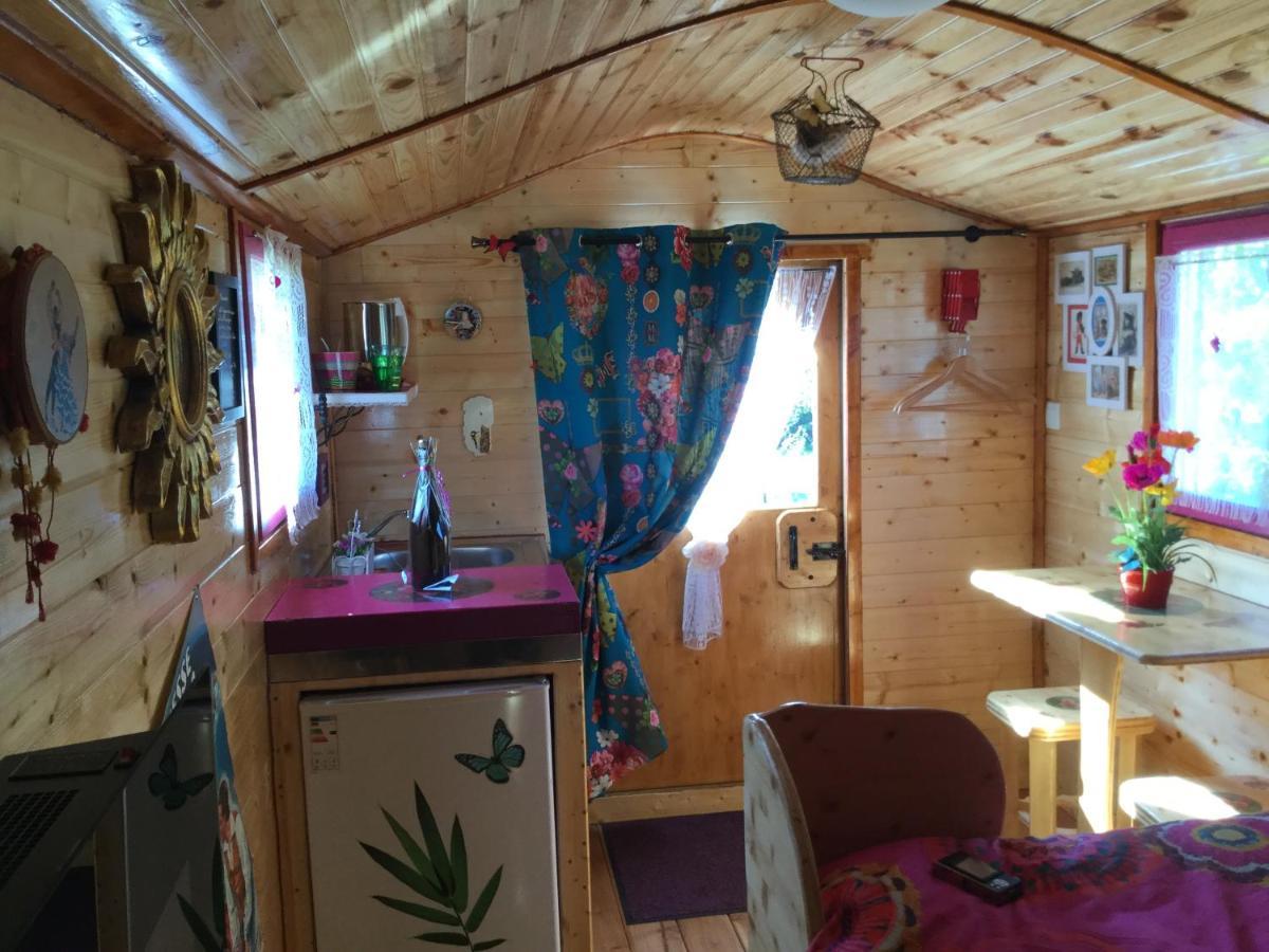Chambres Et Roulotte De La Gentilhommiere Chazey-sur-Ain Екстер'єр фото
